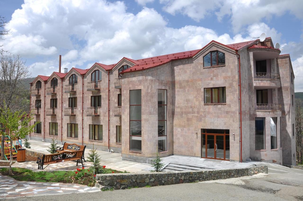 Alpina Resort By Stellar Hotels, Zaghkadsor Exterior foto